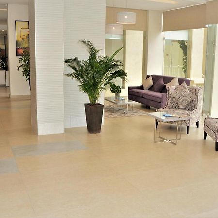 Albergue The Lofts Kuwait Fintas Kuwait City Exterior foto